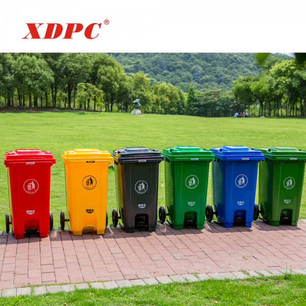 Plastic dustbin 240 liter with Pedal and wheels